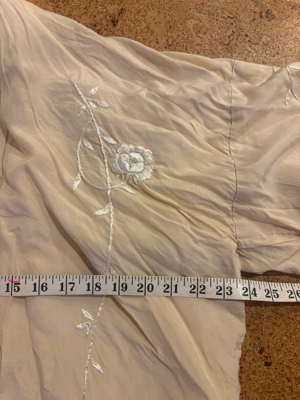 Vintage Japanese Embroidered raw silk Kimono jacket with rare white peacock S - Picture 9 of 11